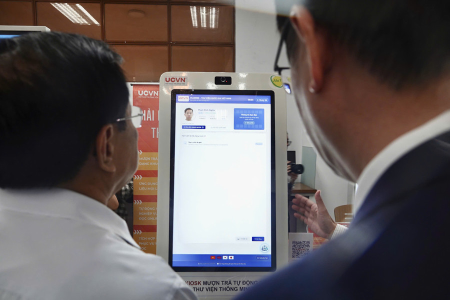 Khi công nghệ 'đánh thức' từng trang sách