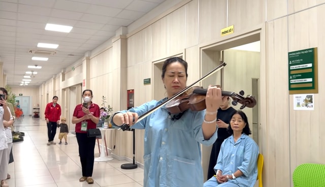 Nghệ sĩ Nguyệt Thu: Clip 20 triệu lượt xem và một hành trình chữa lành