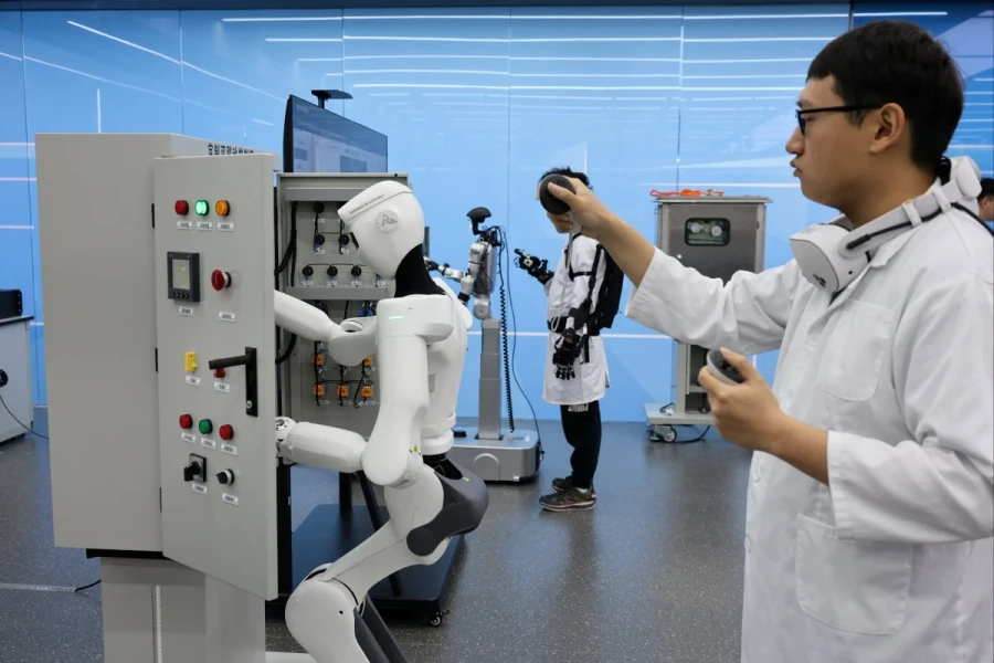 Trung Quốc dự chi hàng tỉ USD cho đội quân robot vận hành lưới điện