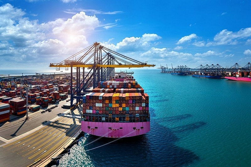 Nhập siêu 7,11 tỉ USD sau 4 tháng do kim ngạch tăng mạnh