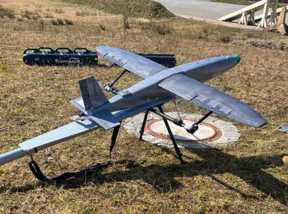 Mỹ tung drone cảm tử Hornet: Vũ khí AI thay đổi luật chơi?