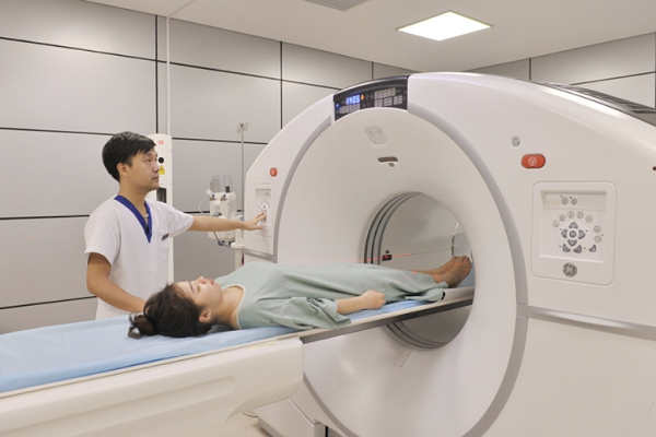 Nhịn ăn trước chụp CT có còn cần thiết?