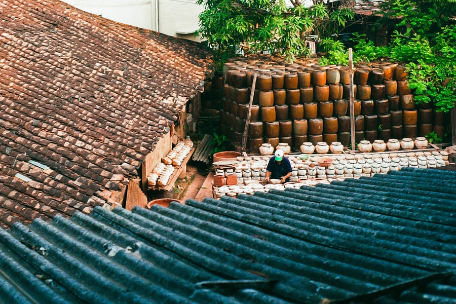 “Giữ lửa đất nung” - Hơi thở làng gốm Lái Thiêu giữa nhịp sống hiện đại