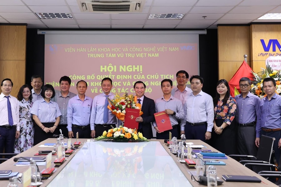 Viện Hàn lâm KH&CN Việt Nam bổ nhiệm lãnh đạo GUST và VNSC
