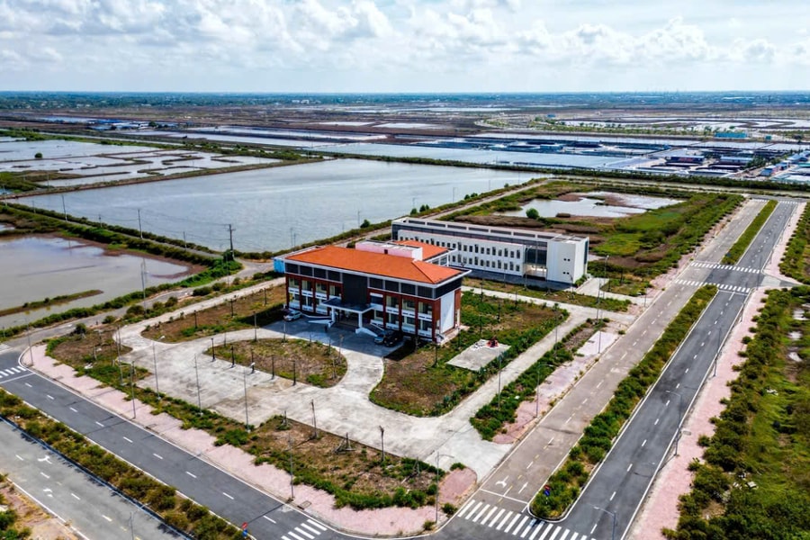 Dự án nuôi tôm công nghệ cao Bạc Liêu: Gỡ điểm nghẽn pháp lý để ‘đánh thức’ tiềm năng