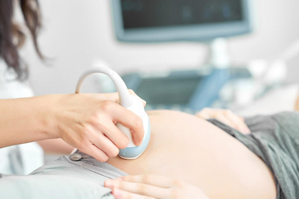 Bác sĩ được tiết lộ giới tính thai nhi từ 1/7/2026: Thay đổi lớn của Bộ Y tế