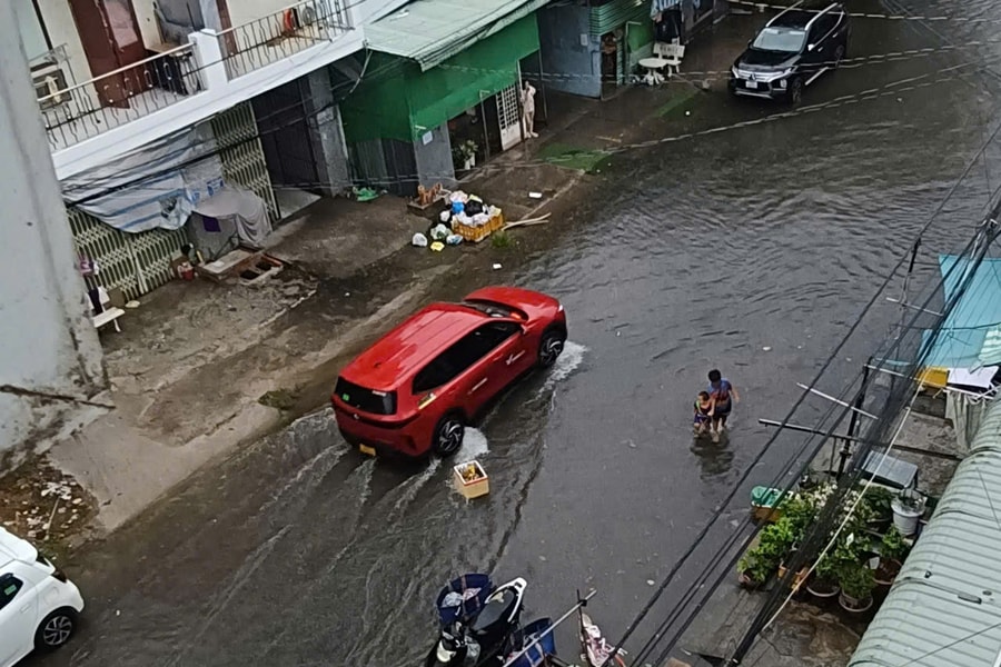 Mưa đầu mùa diện rộng giúp ĐBSCL giảm áp lực hạn mặn