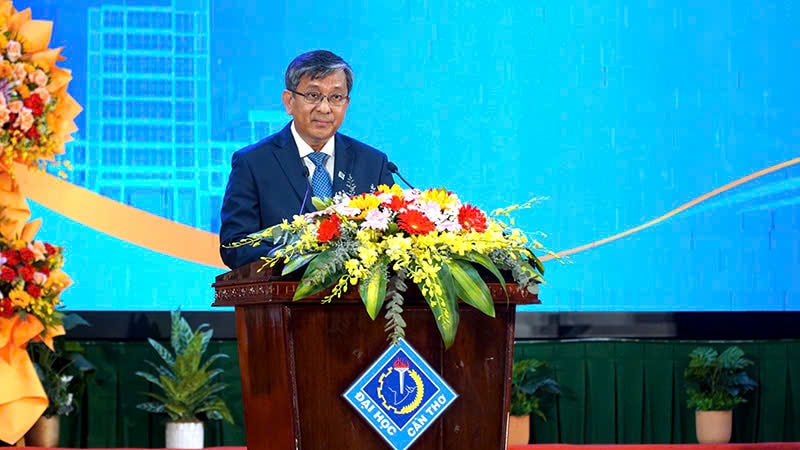 PGS.TS. Trần Trung Tính được bổ nhiệm giữ chức vụ Giám đốc Đại học Cần Thơ