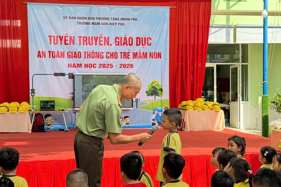 Làm gì để phòng chống đuối nước trẻ em?