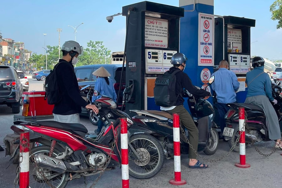 'Nuôi xe' thời xăng E10: Làm sao biết xế cưng có thích ứng với xăng E10 không?