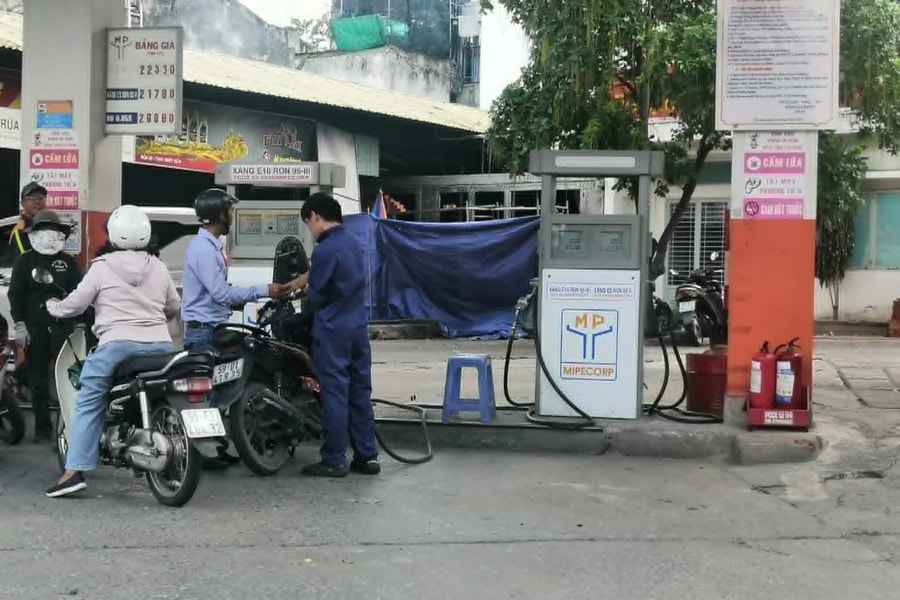 Không có công nghệ, khó tìm xăng E5 ở Sài Gòn