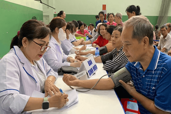 Hơn 41.000 người được khám miễn phí: TP.HCM tạo cuộc cách mạng y tế!