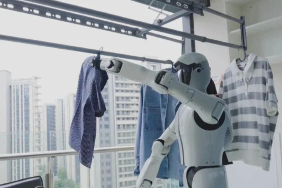 Robot nấu ăn, gấp quần áo, lau bàn được Trung Quốc đưa vào nhà dân để thử nghiệm
