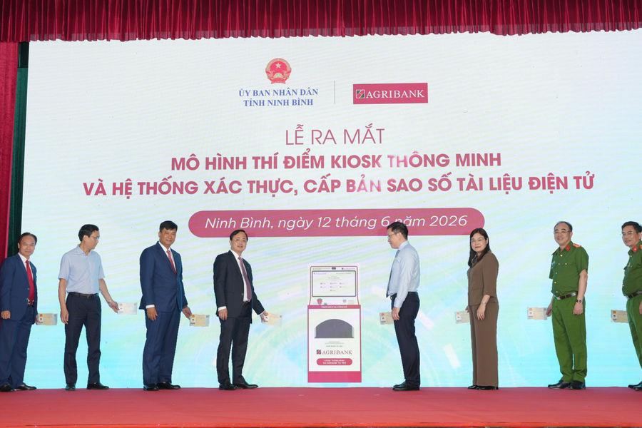 Agribank đồng hành cùng tỉnh Ninh Bình triển khai mô hình Kiosk thông minh: 'Cú hích' chuyển đổi số hành chính công