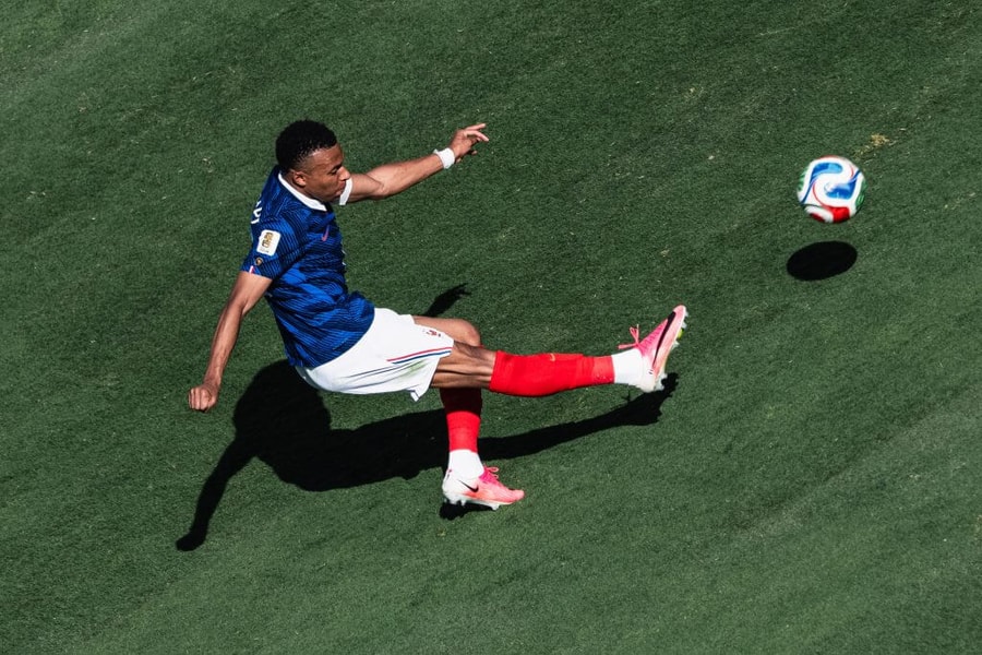 Mbappe vượt Messi, trên đường thành chân sút vĩ đại nhất World Cup