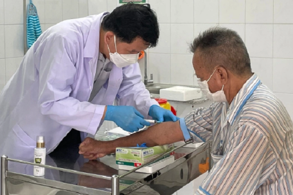 TP.HCM chốt giá khám sức khỏe định kỳ năm 2026: Người dân được hưởng lợi gì từ mức trần 350.000 đồng?