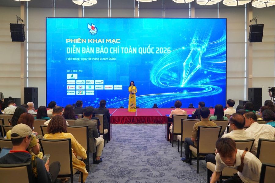 Khai mạc Diễn đàn Báo chí toàn quốc 2026: Báo chí Việt Nam đứng trước 'bài toán sống còn' trong kỷ nguyên AI