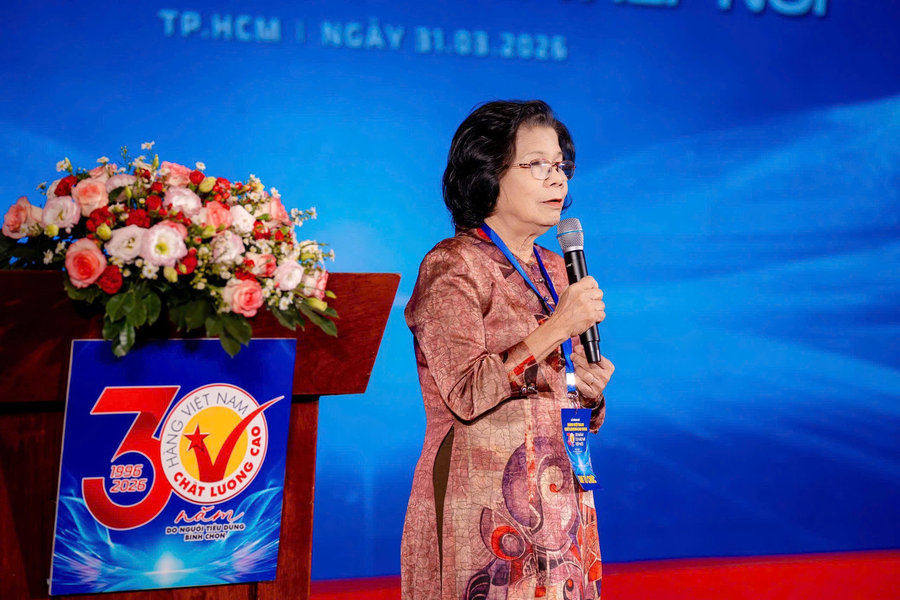 Vũ Kim Hạnh - nữ Tổng biên tập hát vọng cổ giữa đôi bờ thế kỷ