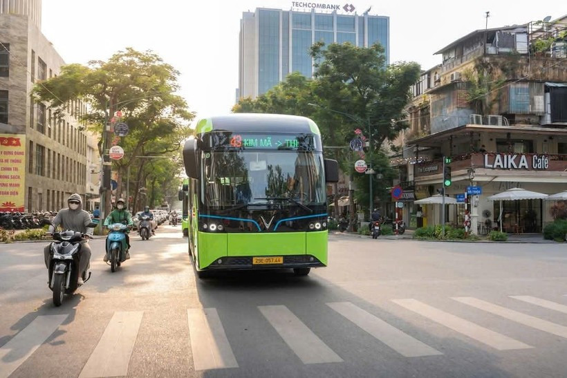 Từ mai 25/6, Hà Nội vận hành vé điện tử liên thông cho phương tiện công cộng, người dân cần lưu ý gì?