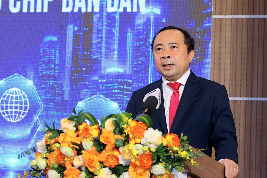 Bộ trưởng Vũ Hải Quân và ba câu hỏi cho Công nghiệp bán dẫn Việt Nam