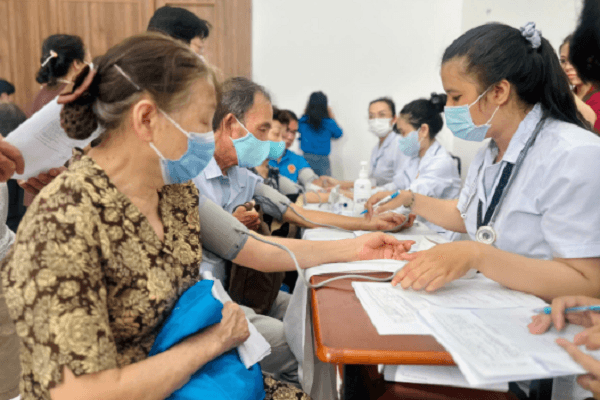 100% người dân TP.HCM được khám sức khỏe năm 2026: Mục tiêu khả thi?