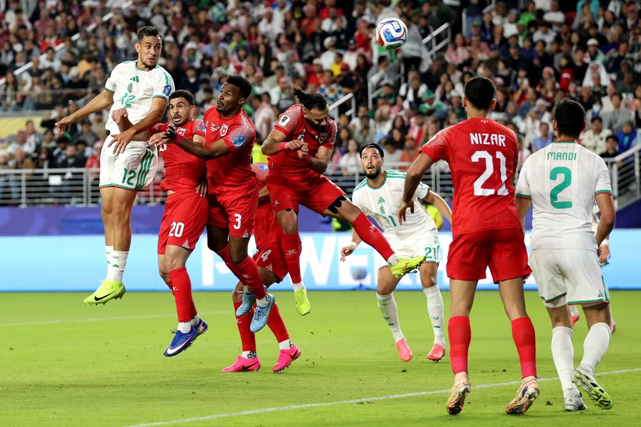 Algeria khó xử khi muốn đòi Áo trả món nợ từ 'trận cầu xấu hổ' ở World Cup 1982