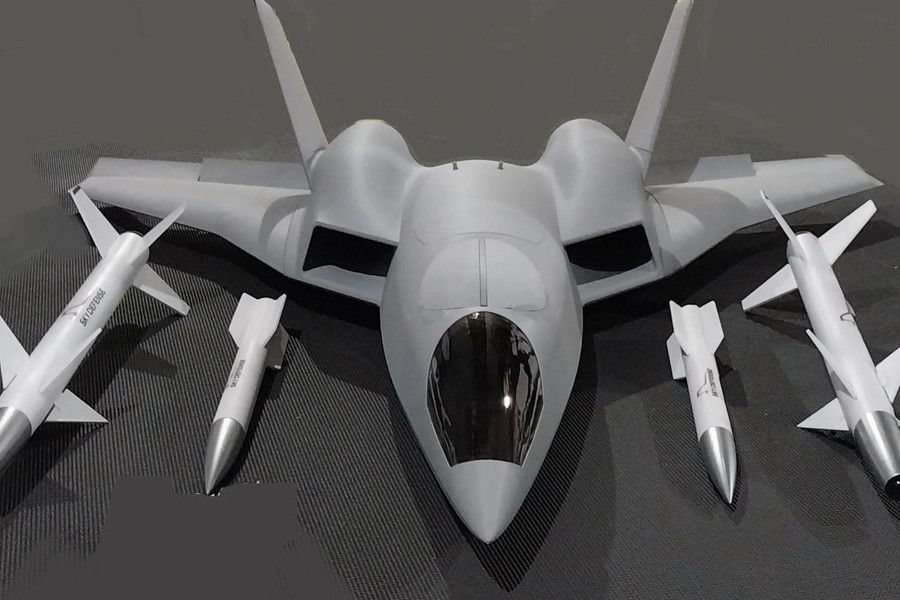 Mỹ ra mắt UAV đánh chặn in 3D: Câu trả lời mới cho mối nguy từ drone bầy đàn