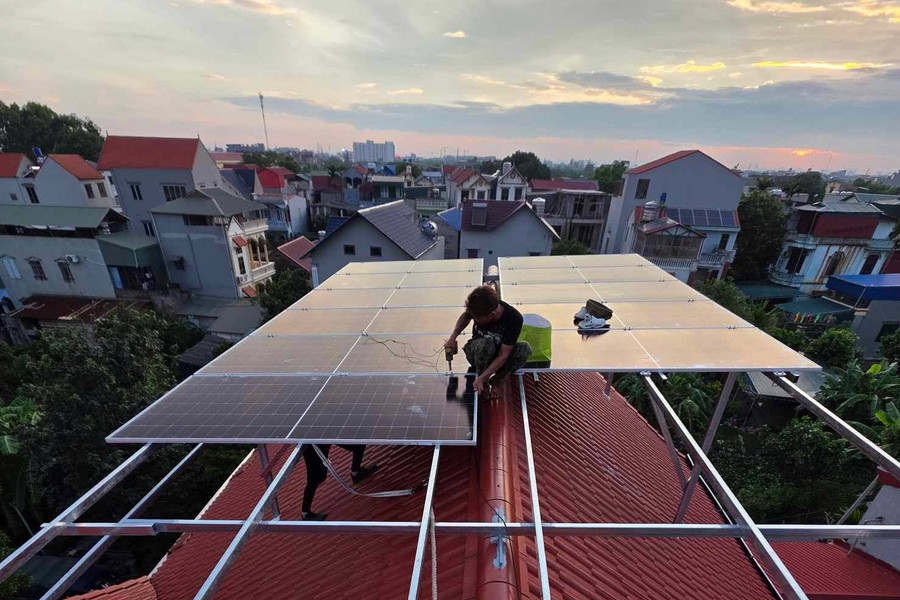 Nếu Trung Quốc áp thuế, điện mặt trời Việt Nam sẽ ra sao?