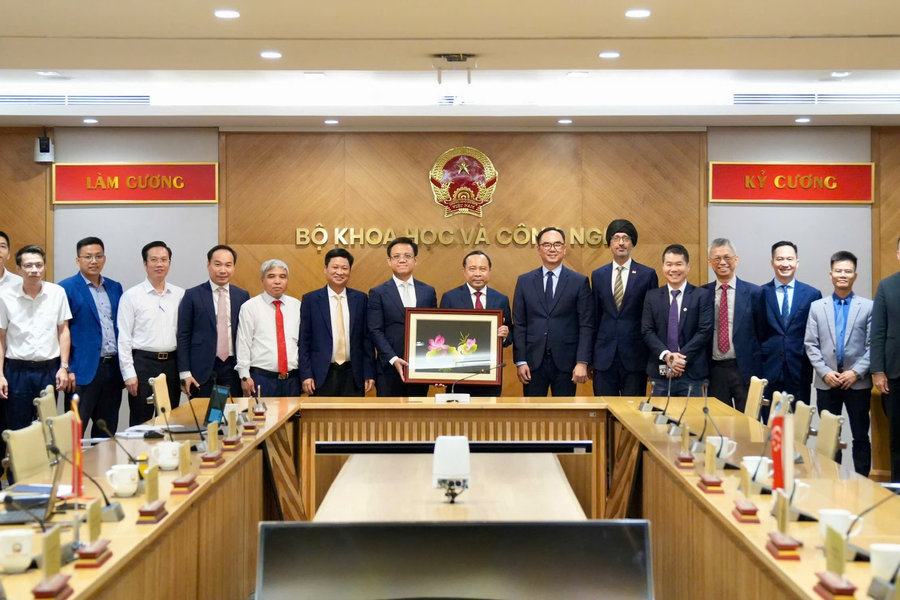 Xây dựng Trung tâm nghiên cứu sản xuất tiên tiến Việt Nam