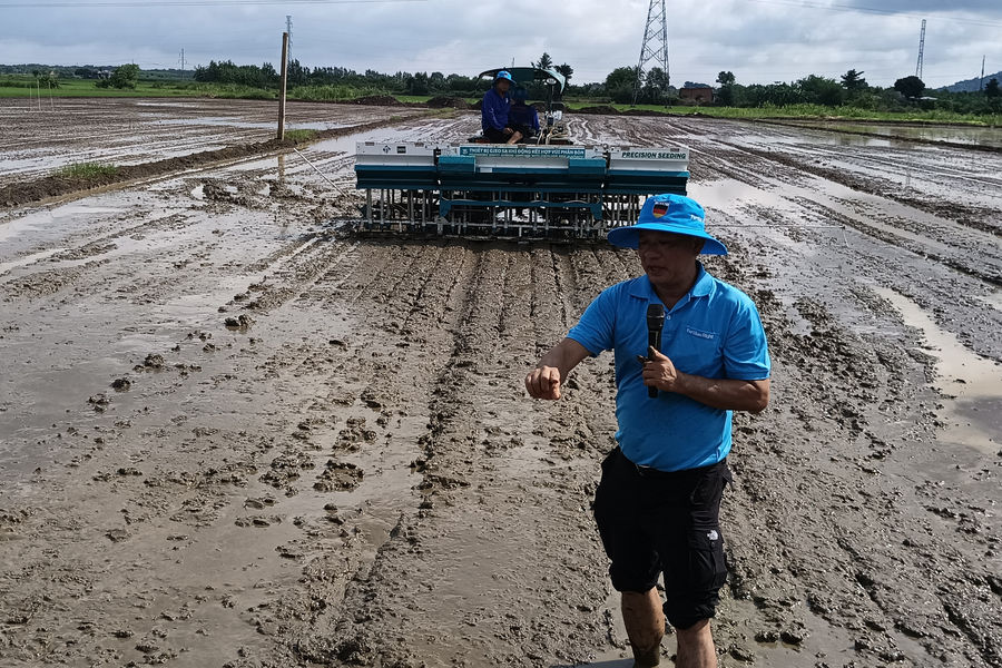 Chuyển đổi số trong giám sát môi trường và quản lí canh tác lúa vùng ĐBSCL
