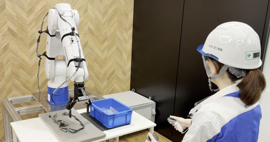 Robot AI học cách nhặt bó dây điện mềm bằng trí tuệ nhân tạo vật lý