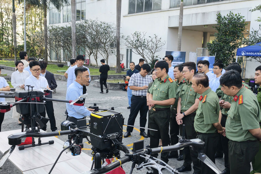 TP.HCM ‘đặt cược’ vào chất xám để thắng trong cuộc đua AI