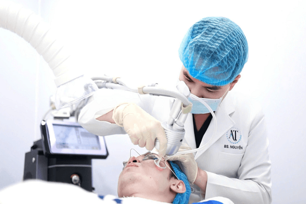 Botulinum Toxin: ‘Con dao hai lưỡi’ trong thẩm mĩ