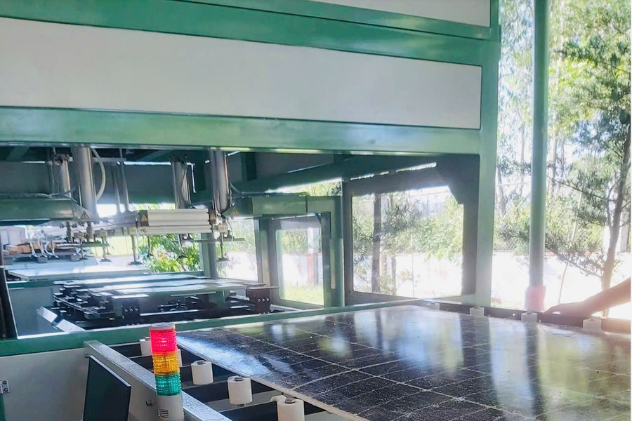 Hàng triệu tấn pin mặt trời hết hạn sẽ được xử lý ra sao?
