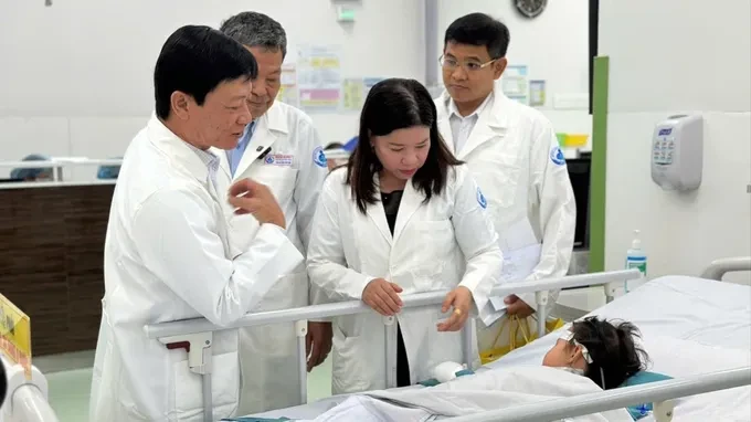 Vụ cháy xe khách làm 7 người tử vong ở Đồng Nai: Hai anh em ruột vượt qua cửa tử, doanh nghiệp vận tải bị kiểm tra