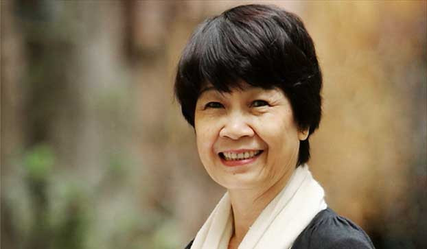 Nguyễn Thị Hồng Ngát: Đi tìm một quầng sáng