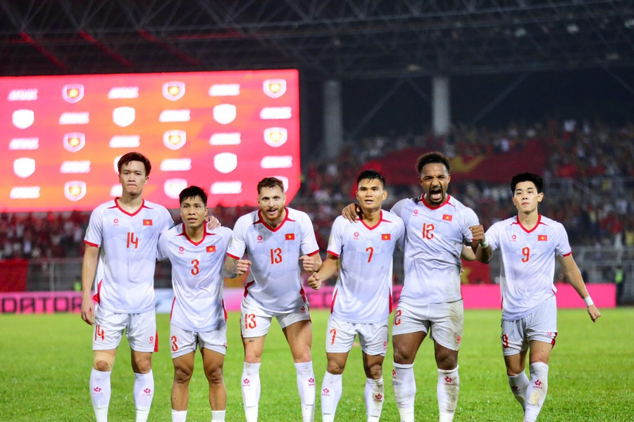 Thắng Malaysia 2-0 tại bán kết ASEAN Cup, Việt Nam đặt một chân vào chung kết