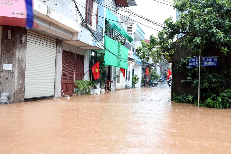 Bão số 4 nguy hiểm thế nào mà Lạng Sơn chìm trong biển nước, 1 người chết?