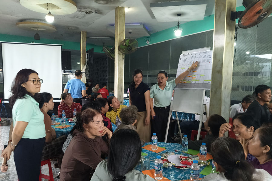 Phụ nữ giữ vai trò gì trong hành trình xây dựng 1 triệu ha lúa phát thải thấp?