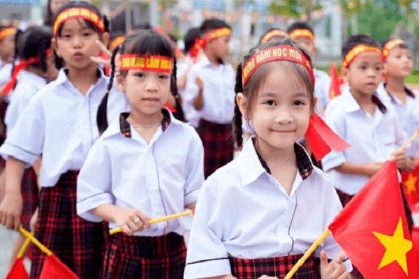 Mùa tựu trường 2026: Chuyên gia cảnh báo 3 ‘bẫy bệnh’ rình rập học sinh