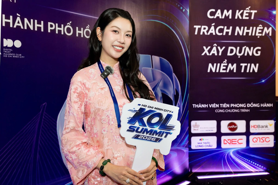 KOL Summit 2026 - Á hậu Thúy Vân: ‘Biết sai thì phải sửa sai’